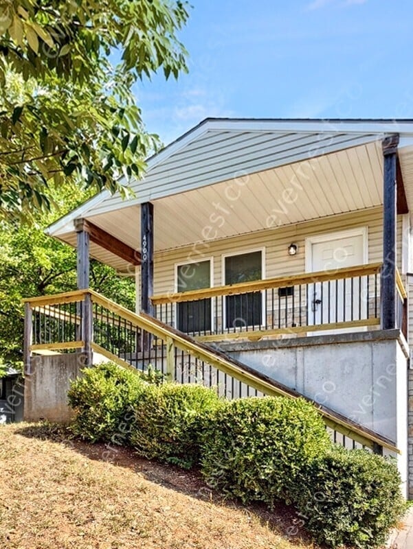 4900 E 39th St in Kansas City, MO - Building Photo - Building Photo