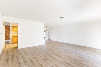 6351 Moonstone Way in Delray Beach, FL - Building Photo - Building Photo