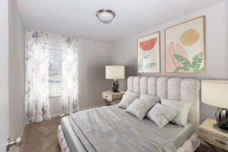 Midtown Square Apartment Homes by Callio Properties in Red Bank, TN - Foto de edificio - Building Photo