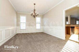 855 Stonehaven Rd SW in Atlanta, GA - Foto de edificio - Building Photo