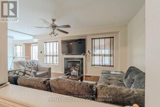 10 Squirreltail Way in Brampton, ON - Building Photo - Building Photo