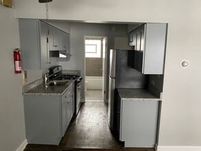 8700 S Troy Ave in Evergreen Park, IL - Building Photo - Building Photo