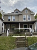 71 W Blake Ave in Columbus, OH - Building Photo