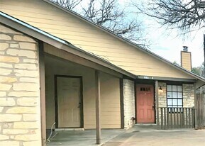 802 Kimberly St in Georgetown, TX - Building Photo