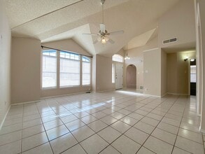 11124 Loma De Color Dr in El Paso, TX - Building Photo - Building Photo