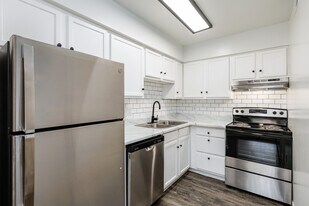 Cove Harbor Townhomes in Hampton, VA - Building Photo