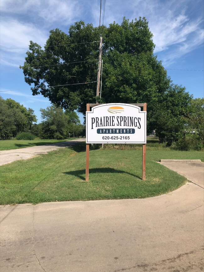 Prairie Springs in Yates Center, KS - Foto de edificio - Building Photo