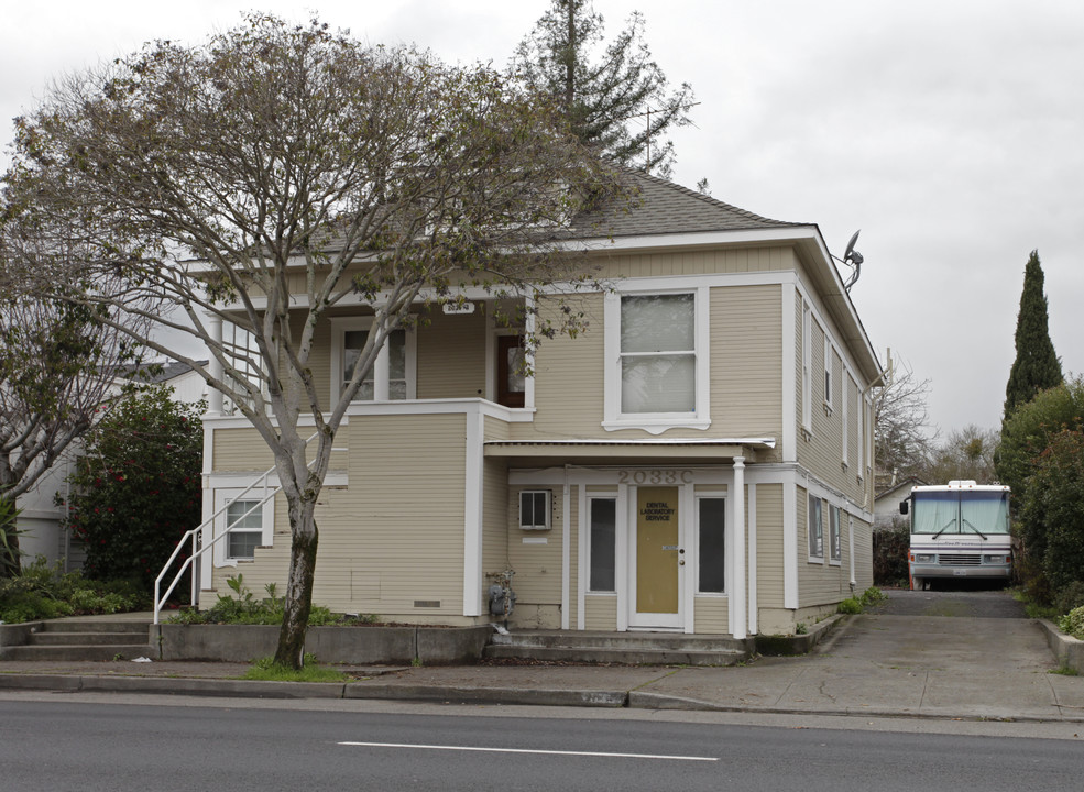 2033 Jefferson St in Napa, CA - Building Photo