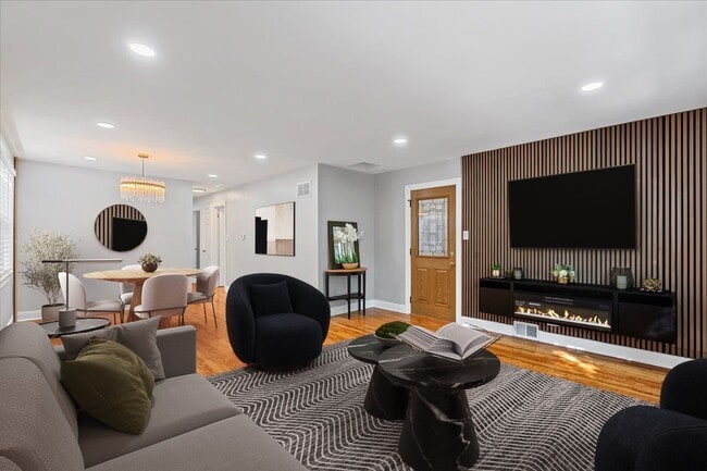 6422 N Seeley Ave in Chicago, IL - Building Photo - Building Photo