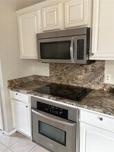 2210 Meredith Ln in Garland, TX - Building Photo - Building Photo