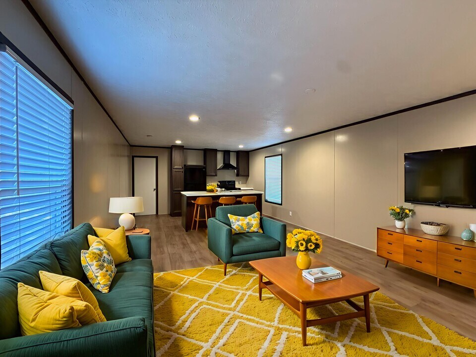 601 Kathy St in Conroe, TX - Building Photo