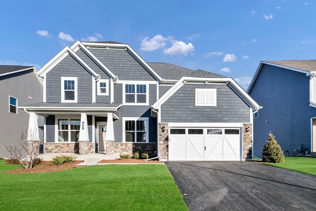 668 Branson Dr in Batavia, IL - Building Photo