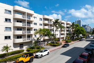 Harding Tower in Miami Beach, FL - Building Photo - Building Photo