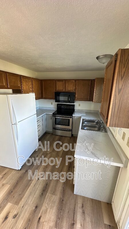4315 E Crow Dr in Laramie, WY - Building Photo - Building Photo