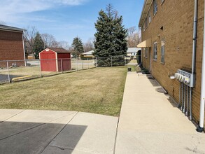 21W139 Tee Ln in Itasca, IL - Building Photo - Building Photo
