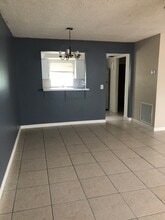 1203 S 33rd St, Unit Duplex in Fort Pierce, FL - Building Photo - Building Photo