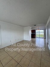 1920 E Edgewood Dr in Lakeland, FL - Foto de edificio - Building Photo