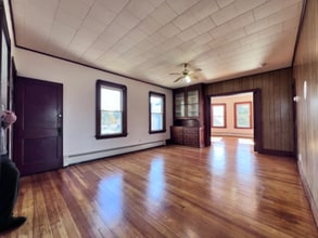 32 Alpine Ave in Fairhaven, MA - Foto de edificio - Building Photo