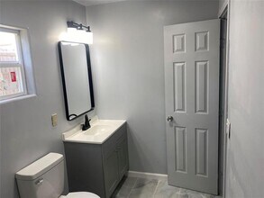 1206 Red Bud St in Oak Point, TX - Building Photo - Building Photo