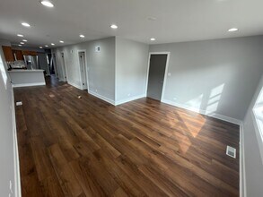 6524 W Diversey Ave in Chicago, IL - Building Photo - Building Photo