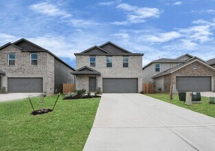 13338 Rayhill Dr in Conroe, TX - Building Photo - Building Photo