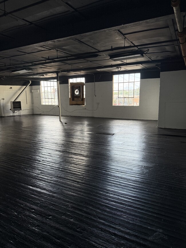 property at 903 N Keowee St