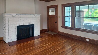 10811 Clifton Blvd in Cleveland, OH - Building Photo - Building Photo