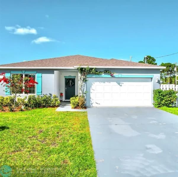 property at 1522 SE Flintlock Rd