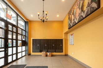 874 Willoughby Ave in Brooklyn, NY - Building Photo - Lobby