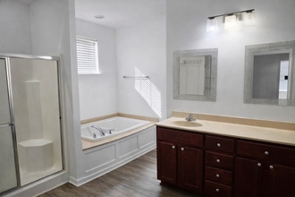 2466 Leytonstone Dr in Chesapeake, VA - Building Photo - Building Photo