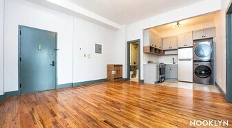52 Monitor St, Unit 2R in Brooklyn, NY - Building Photo