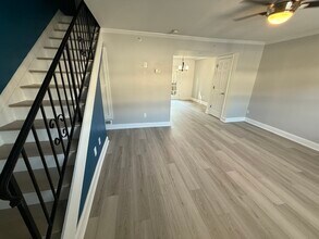 28 Villa Ct SE in Smyrna, GA - Building Photo - Building Photo