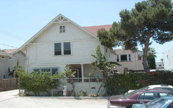 Park Apartments in Long Beach, CA - Foto de edificio - Building Photo