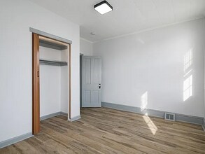 3194 Almond St in Philadelphia, PA - Building Photo - Building Photo