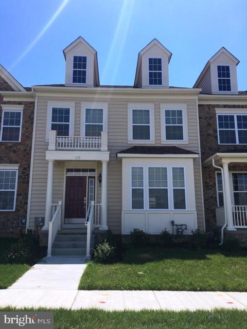 property at 279 N Bayberry Pkwy
