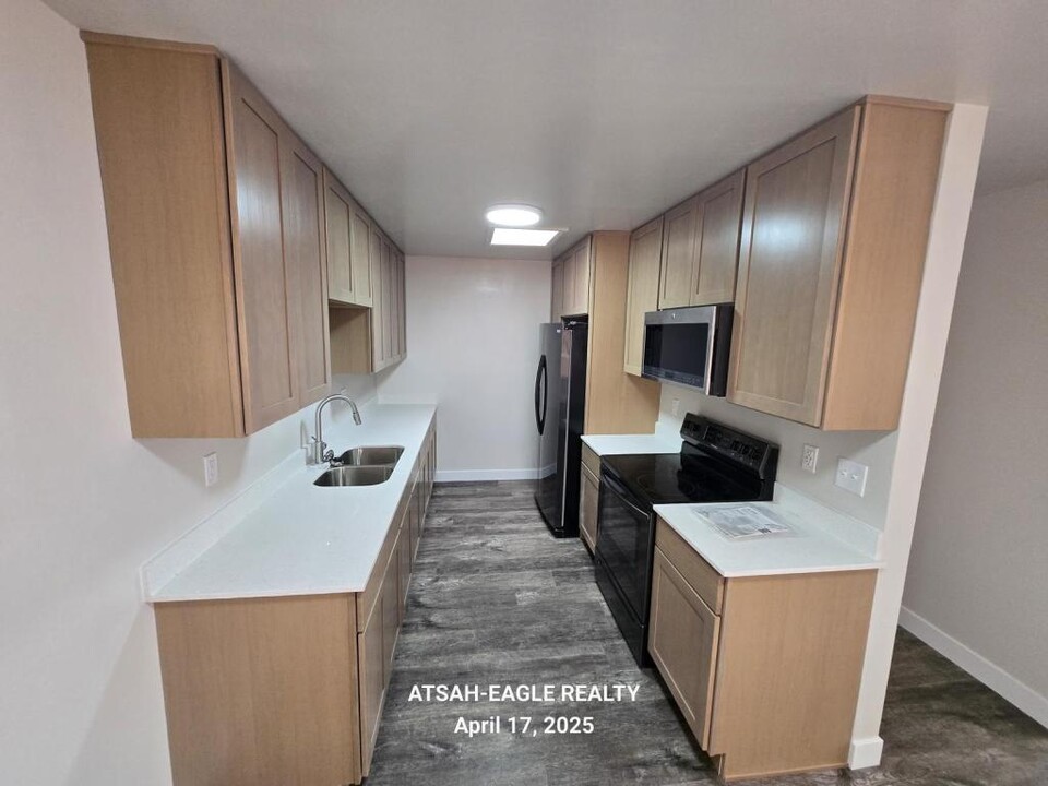 332 Birch St in Page, AZ - Foto de edificio