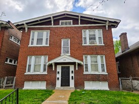 5478 Queens Ave in St. Louis, MO - Building Photo