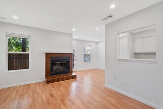 8703 Schick Rd in Austin, TX - Building Photo - Building Photo