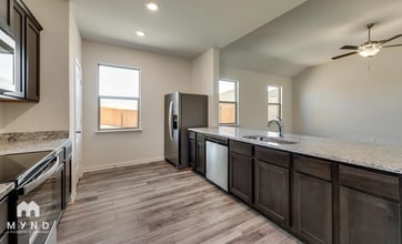 143 Bovine Dr in Newark, TX - Foto de edificio - Building Photo