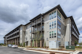 Livano Town Madison in Madison, AL - Foto de edificio - Building Photo