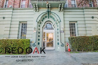 610 S Kenmore Ave, Unit 407 in Los Angeles, CA - Building Photo - Building Photo