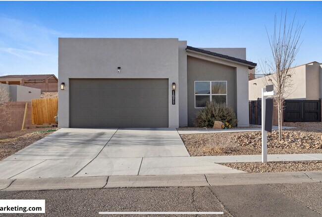 1671 Camino Cantera in Los Lunas, NM - Building Photo - Building Photo