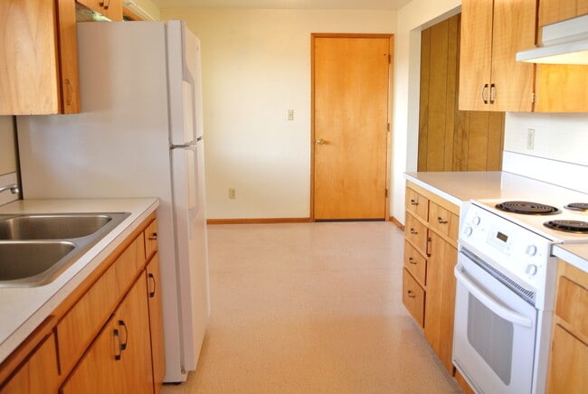 2247 NW Dixon St in Corvallis, OR - Building Photo - Building Photo