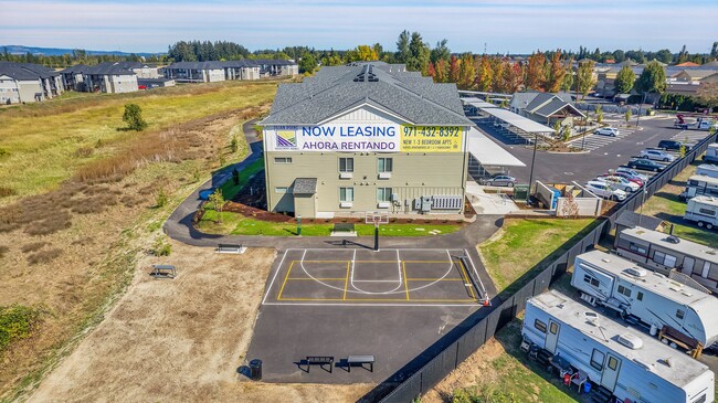 Tilian Point in Woodburn, OR - Building Photo - Building Photo