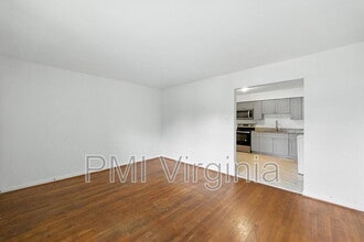 3237 Verdun Ave in Norfolk, VA - Building Photo - Building Photo