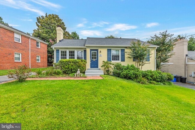 property at 6116 Swansea St
