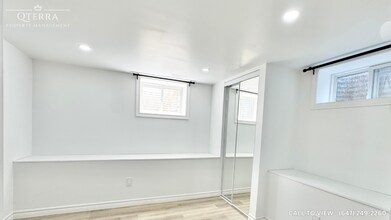 12 Belton Dr in Kitchener, ON - Building Photo - Building Photo