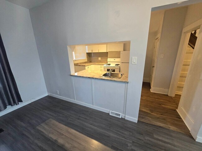 473 Aikins St in Winnipeg, MB - Building Photo - Building Photo