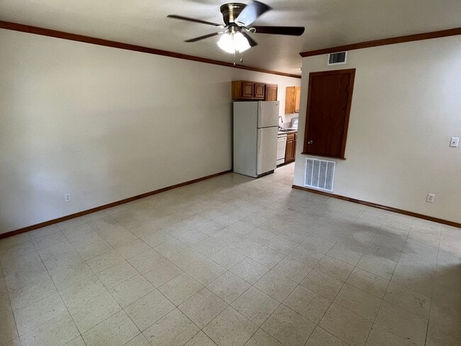 1011 N Parker Rd in Russellville, AR - Building Photo - Building Photo