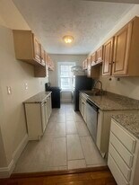 10 Melvin Ave, Unit 3 Apartamentos